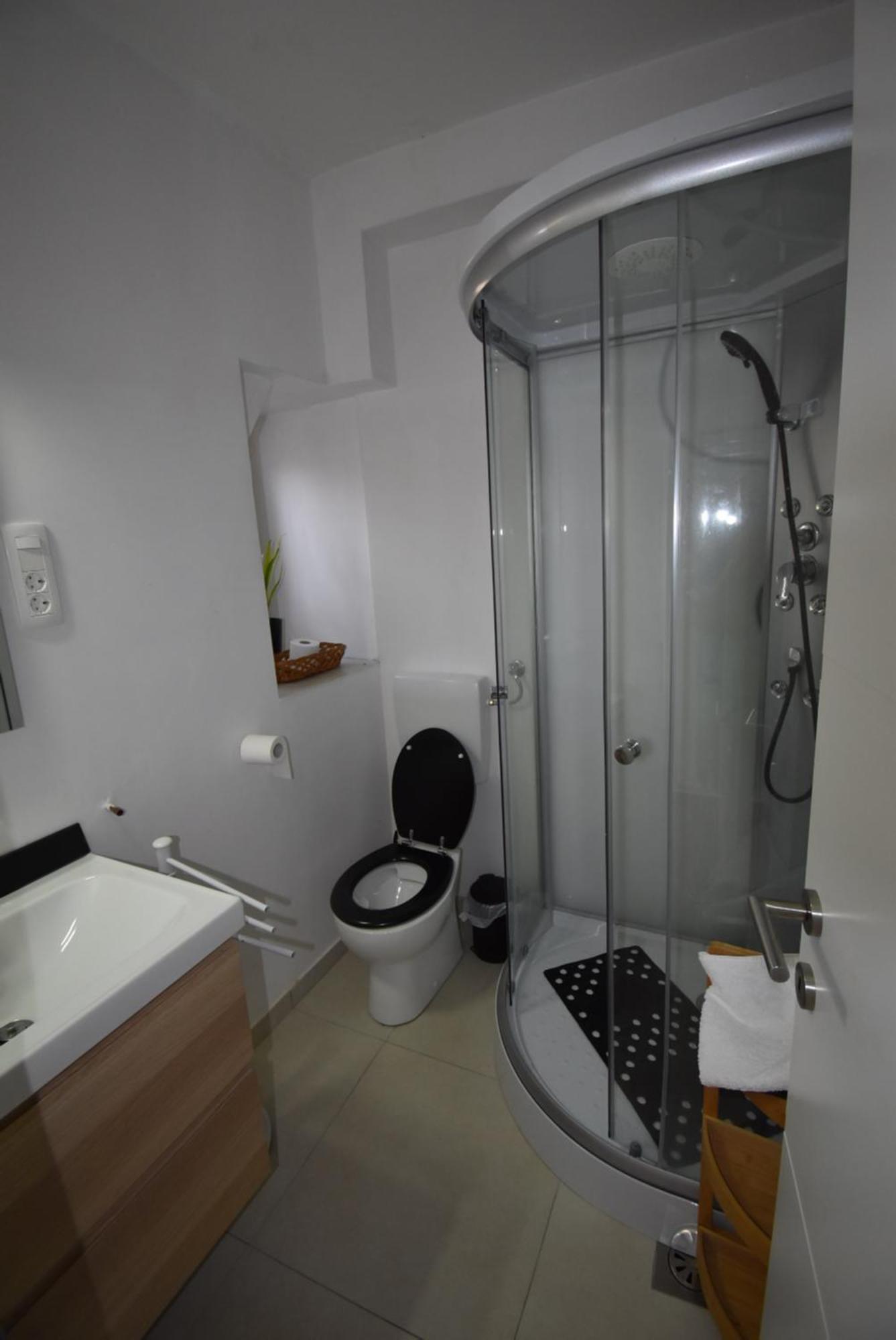Apartments Free Alps, Massage & Wine Bovec Eksteriør billede