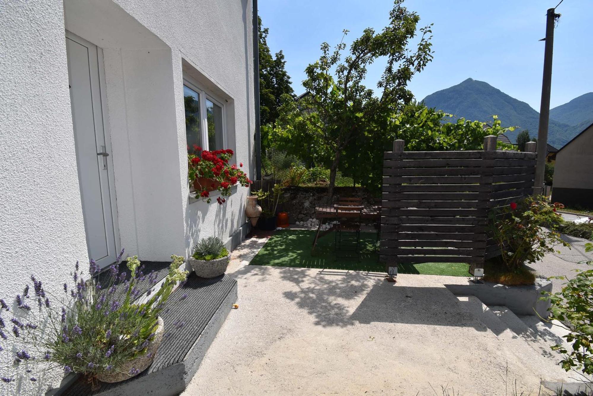 Apartments Free Alps, Massage & Wine Bovec Eksteriør billede